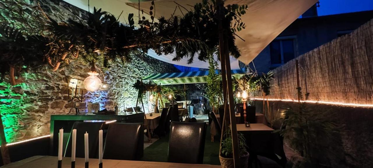 Logis Hotel Restaurant Entre Nous Langeac Bagian luar foto